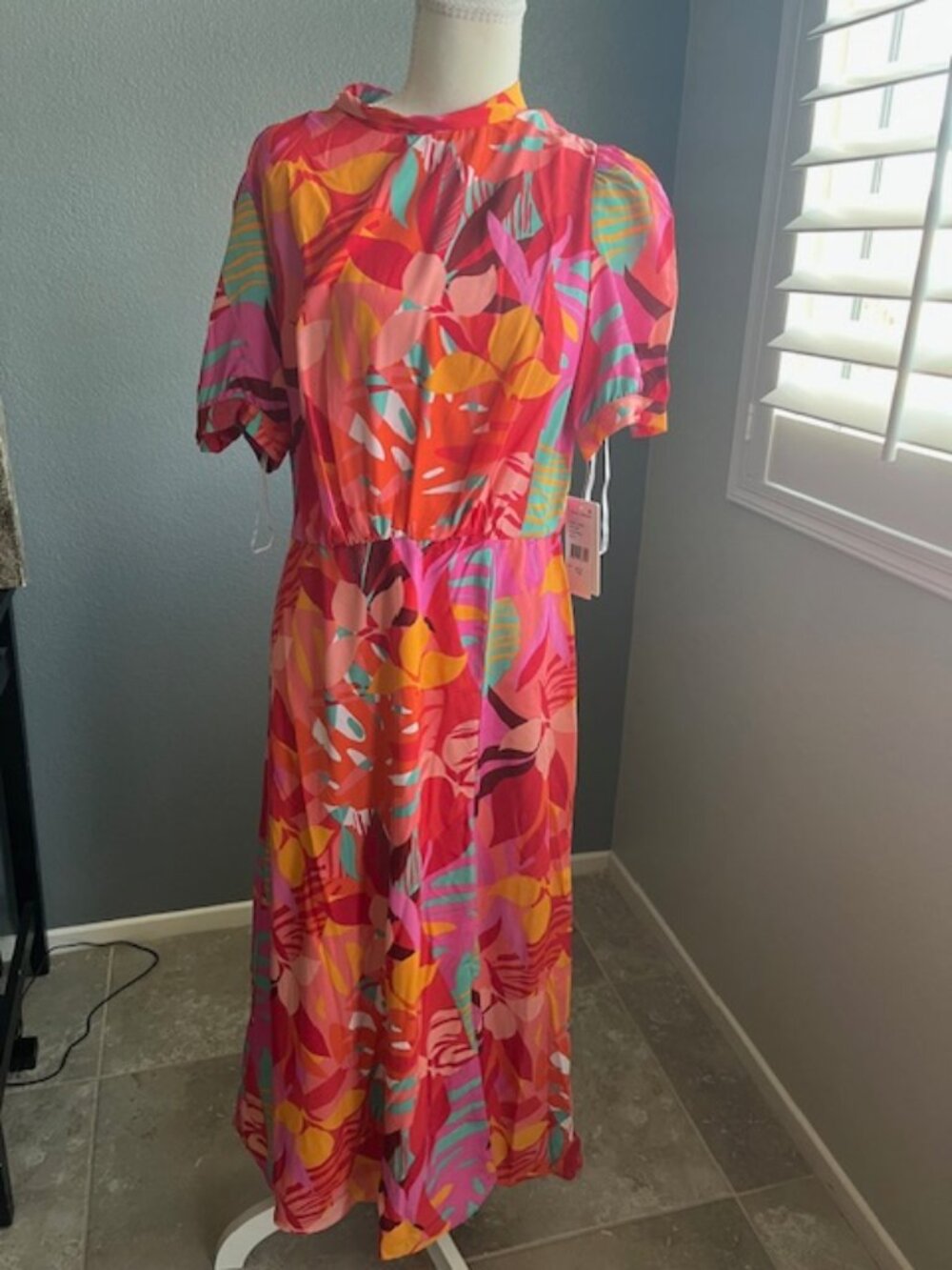 Julia Jordan Midi Dress Size 12